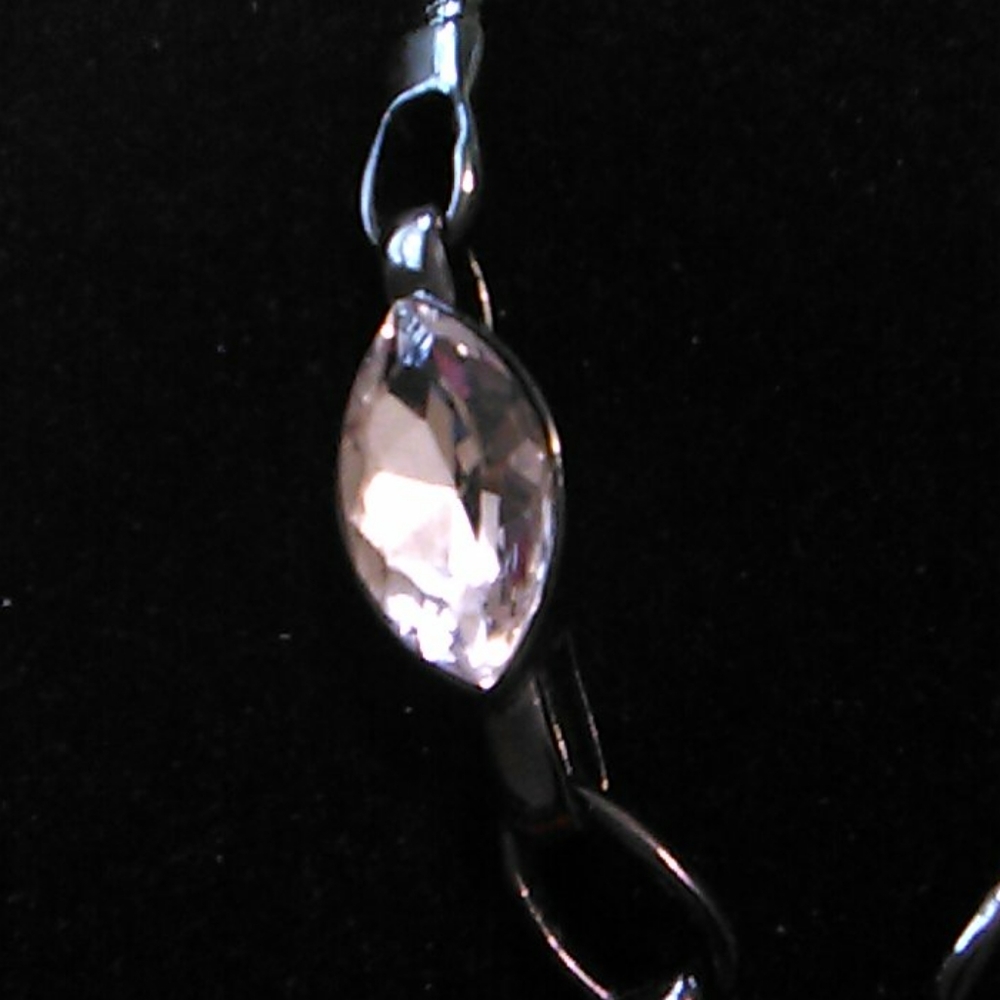 Nwot Purple and grey necklace - Picture 4 of 8